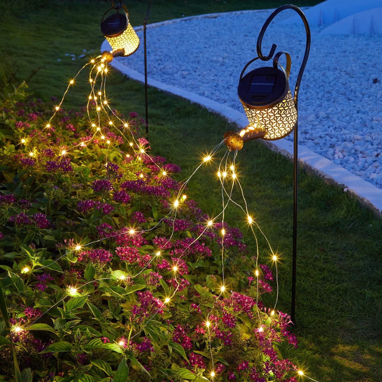 Solar-Gießkanne mit Lichtern, dekorativer Gartenstecker