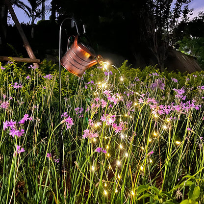 Gießkanne mit Wasserfalllichtern