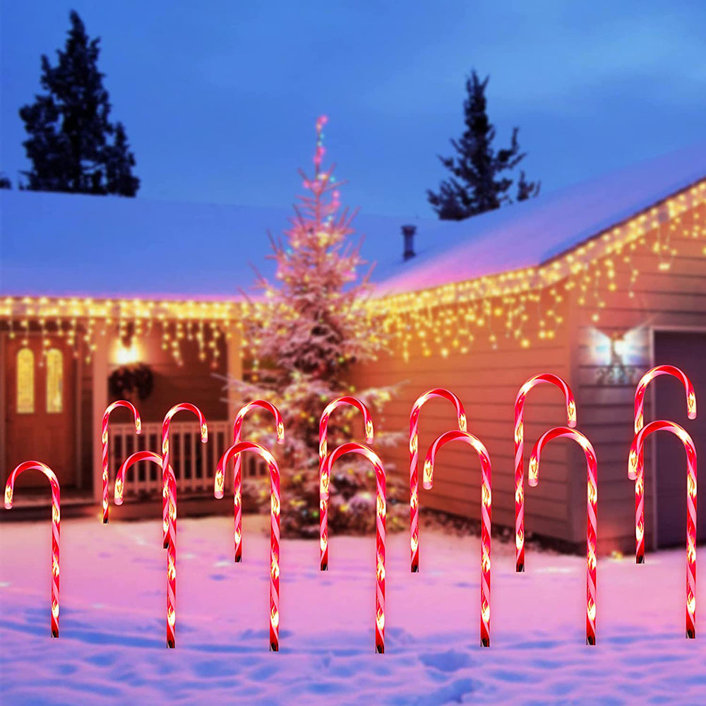 Weihnachtliche Zuckerstangen-Wegebeleuchtung